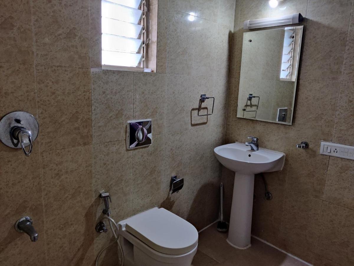 Fernandes Complex Hotel Bangalore Ngoại thất bức ảnh