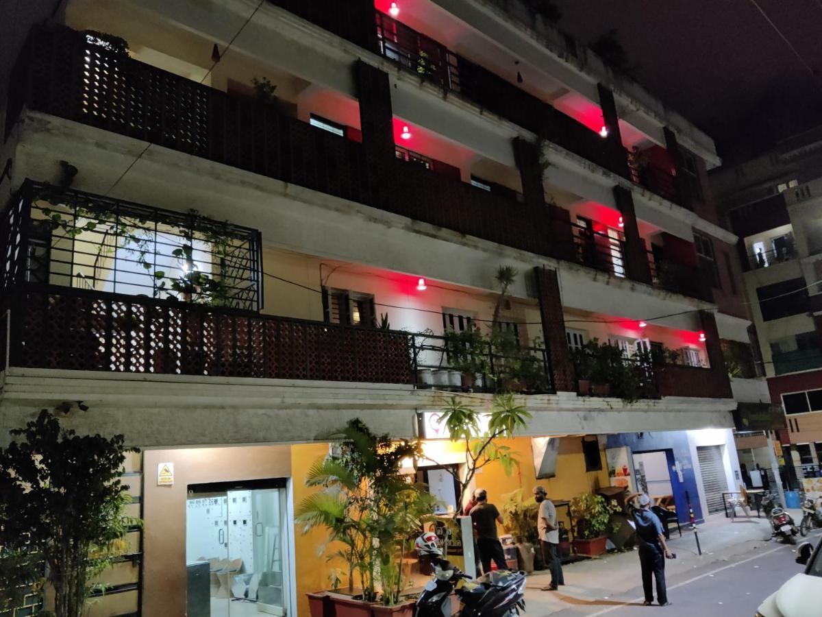 Fernandes Complex Hotel Bangalore Ngoại thất bức ảnh